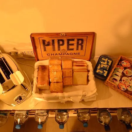 Bilocale Tranquillo E Funzionale, Ideale Per Soggiorni Di Lavoro Panzió 3*