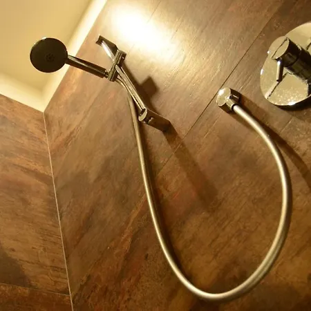 Bilocale Tranquillo E Funzionale, Ideale Per Soggiorni Di Lavoro Bed & Breakfast 3*