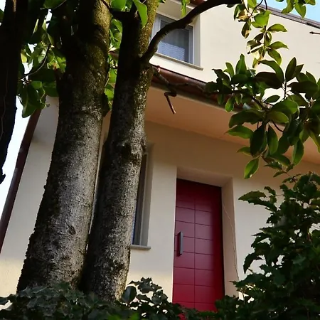 Bed & Breakfast Bilocale Tranquillo E Funzionale, Ideale Per Soggiorni Di Lavoro