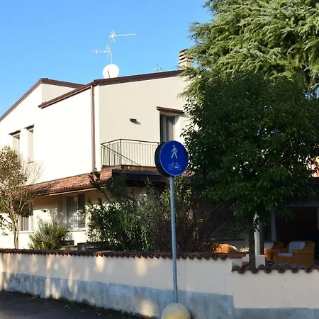 Bilocale Tranquillo E Funzionale, Ideale Per Soggiorni Di Lavoro