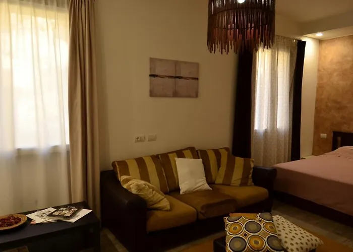 Bilocale Tranquillo E Funzionale, Ideale Per Soggiorni Di Lavoro