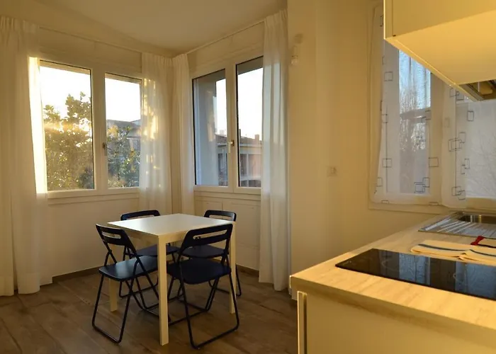 Bed & Breakfast Bilocale Tranquillo E Funzionale, Ideale Per Soggiorni Di Lavoro